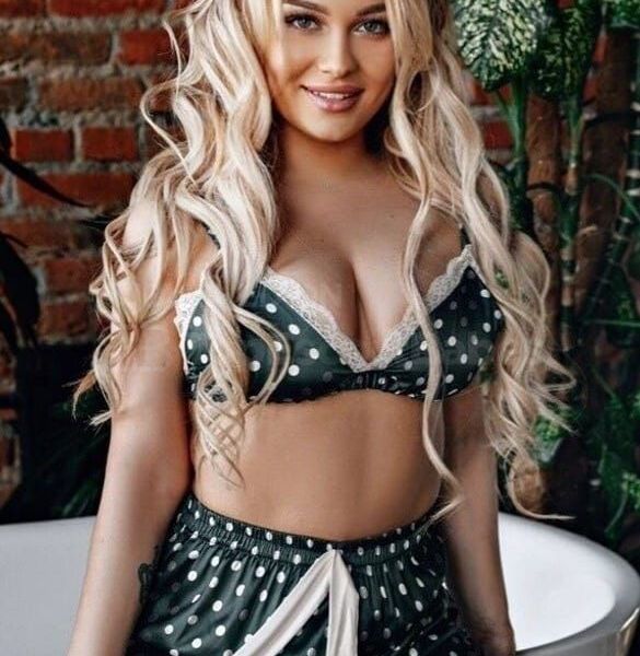 Anastasia is beautiful, young girl with big natural eyes are blue and very beautiful . She is friendly, pleasant, cheerful and active. You need try her if you want to have best girl. Kiss kiss kiss