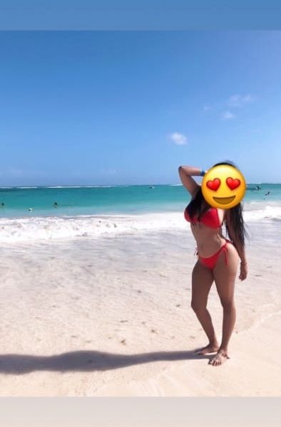 100 % latina nos la vamos a pasar bien, me gustan los caballeros soy una chica que me muy agradable 100%latina passerai una bella sperienza vicino a me ti farò divertire ?