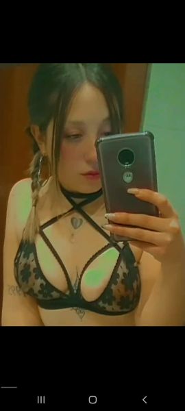 Veni a disfrutar del momento más caliente!!! Servicio  completo, bucal sin hasta el final dependiendo de la higiene. Cola super bancadora estoy con una amiga, vení a disfrutar de un oral a dos lenguas. Te espero para pasar un rico momento bebe