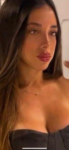 Hola mi amor , soy tu barbie morocha veni a pasarla rico conmigo no te vas a arrepentir 